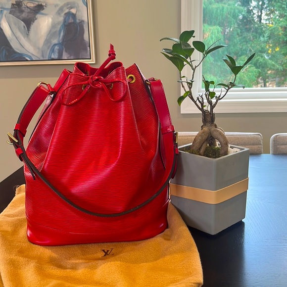 Authentic Louis Vuitton Red Epi Bag - Picture 2 of 14